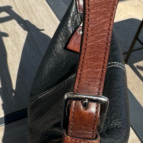 Dooney & Bourke Black Shoulder Bag - Picture 4 of 16